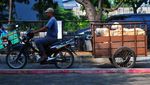 Ojek Kambing Laris Manis Menjelang Idul Adha