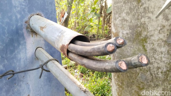 pencurian kabel listrik di Mojokerto