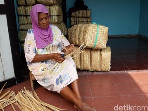Jelang Idul Adha, Perajin Besek Bantul Kebanjiran Pesanan Sampai Tolak Order