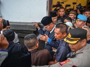 Pimpinan Al Zaytun Panji Gumilang Diperiksa