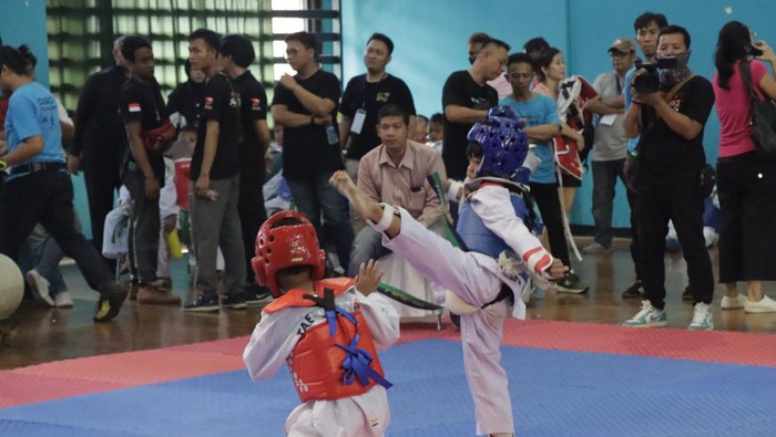 Polres Jakbar buka kejuaraan tawkwondo sambut HUT ke-77 Bhayangkara