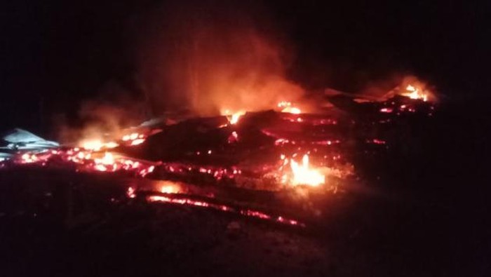 Rumah warga di Luwu Utara diduga dibakar OTK.