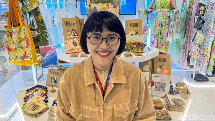 Sanjung Sari Pursie, pemilik Sancraft
