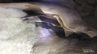 Ornamen ikonik di gua cikal bakal dinamakannya gua ini Cikenceng atau Wajan terbalik