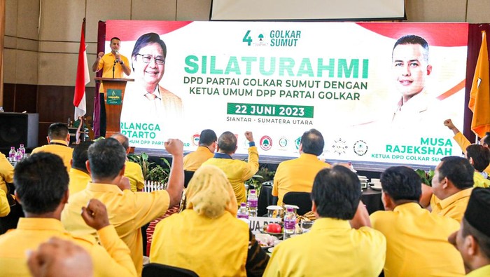 usa Rajekshah saat acara silaturahmi bersama Ketua DPD Golkar tingkat kabupaten dan kota se-Sumut