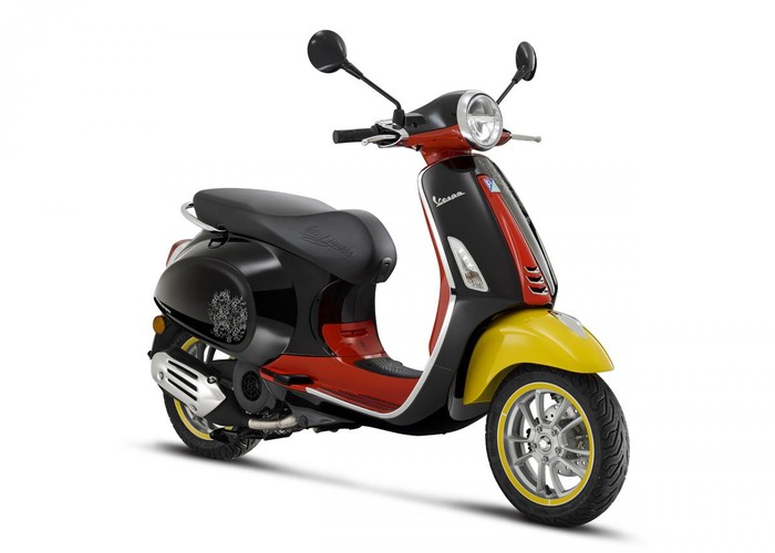 Vespa Primavera edisi Micky Mouse
