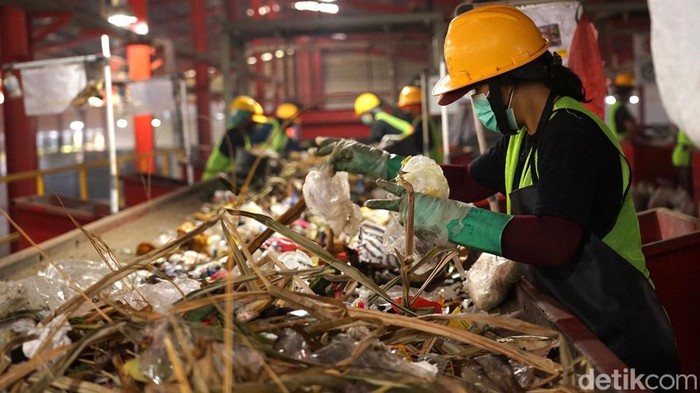 Wakil Wali Kota Bogor Dedie A Rachim kunjungan kerja ke Bali belajar pengolahan sampah jadi bahan bakar alternatif batubara (dokumen Pemkot Bogor)
