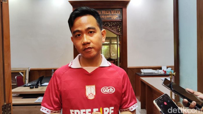 Wali Kota Solo Gibran Rakabuming Raka di Balai Kota Solo, Jumat (23/6/2023).