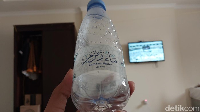 Air zamzam di hotel Arab Saudi