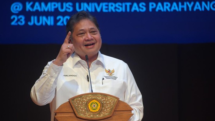 Airlangga Hartarto memberikan kuliah umum di Universitas Parahyangan