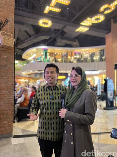 Audisi Emeron Hijab Hunt 2023 dihadiri oleh Wakil Gubernur Jawa Timur Emil Dardak dan istrinya, Ketua Penggerak PKK Jawa Timur Arumi Bachsin.