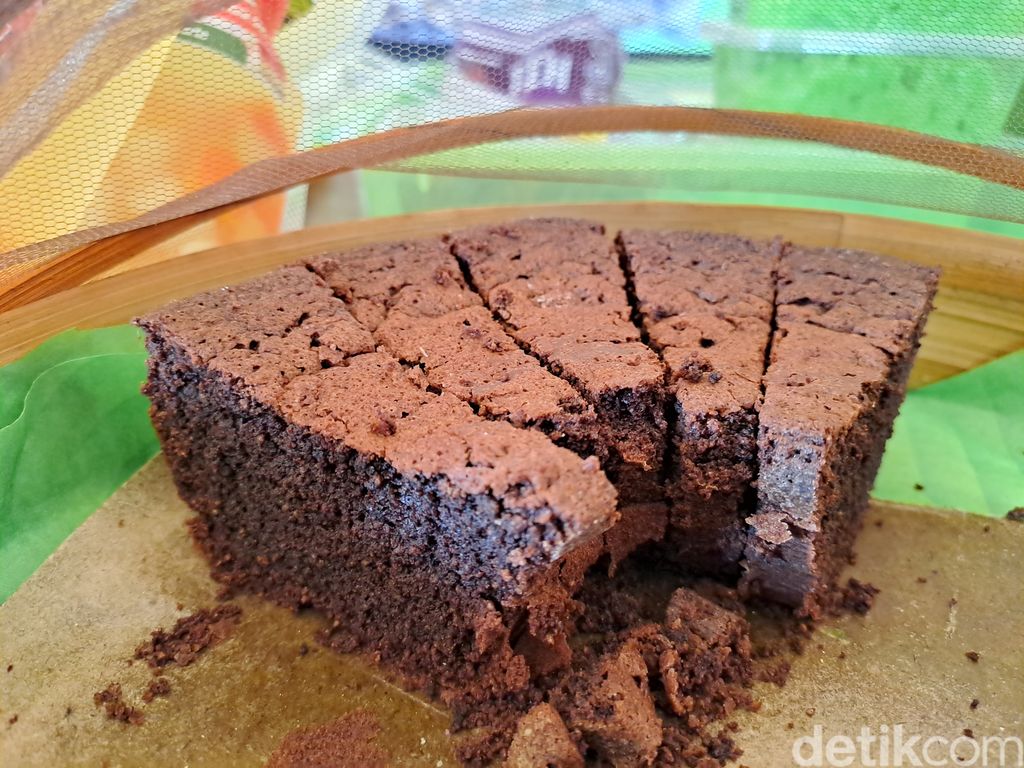 Camilan popgum dan brownies sorgum karya Kelompok Wanita Tani (KWT) Rahahyu Widodo, Kelurahan Mojopuro, Wuryantoro, Wonogiri. Diunggah Sabtu (24/6/2023).