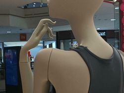 Kumpulan Desain Gagal yang Harusnya Lucu Tapi Bikin Merinding