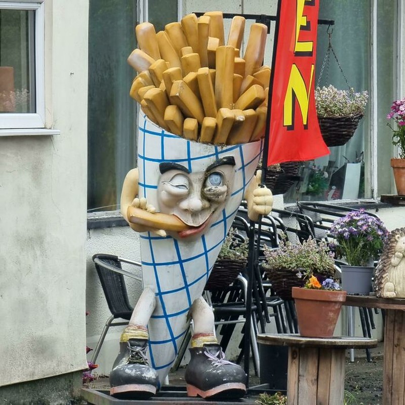 Desain gagal yang creepy