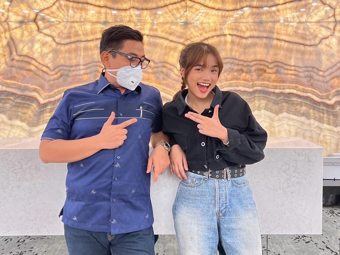 Fuji dan Kuasa hukumnya Sandy Arifin