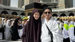 Alhamdulillah 5 Pasangan Selebriti Ini Tunaikan Ibadah Haji Bersama