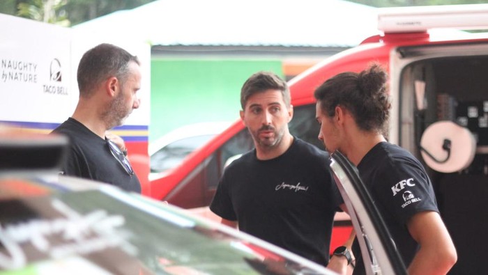 Hugo Magalhaes duet dengan Ricardo Gelael di Danau Toba Rally 2023