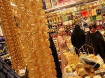 Panduan Lengkap Oleh-oleh Haji: Rekomendasi dan Tips Membeli