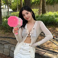 Penampilan Kwon Eunbi viral menjadi perbincangan netizen Korea dan penggemar.  Terlebih dia mengunggah foto-foto seksinya di Instagram sebelum tampil basah-basahan. Foto: dok. Instagram @silver_rain.__