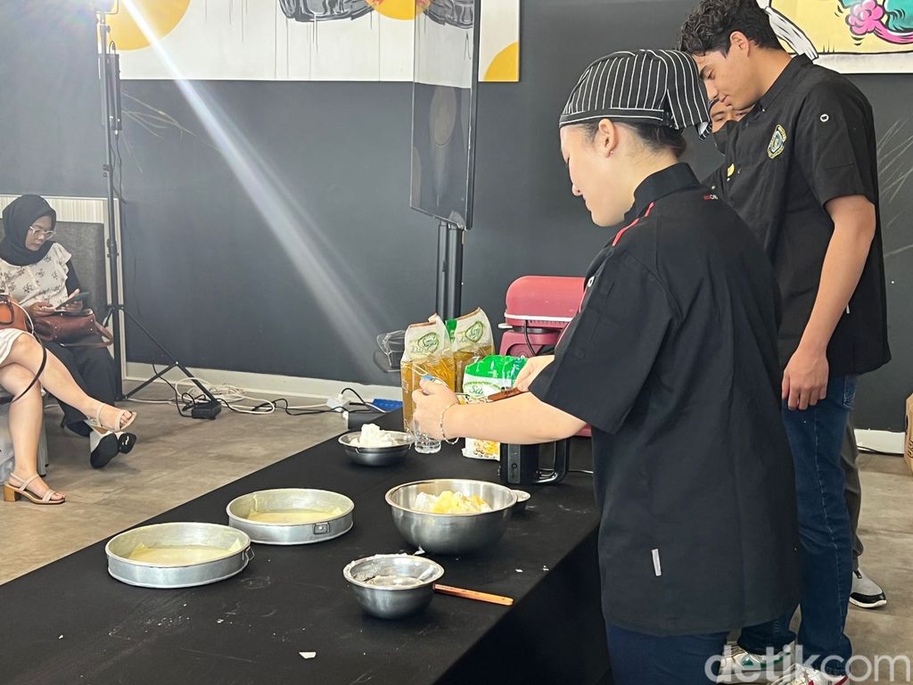 Lembut Legit Cake Marmer Kukus ala Chef Yongki Gunawan, Ini Tipsnya!