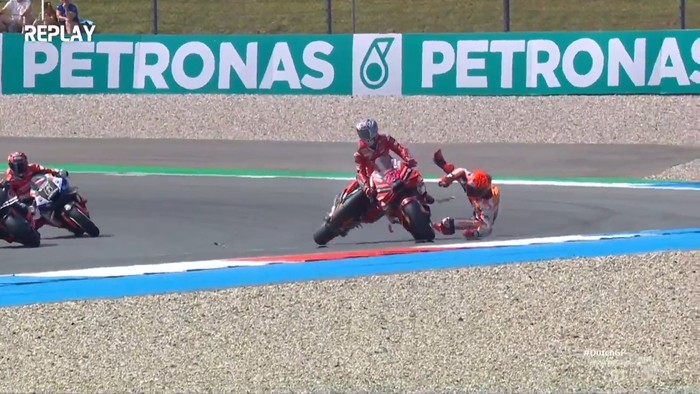 Marc Marquez terjatuh di kualifikasi 1 MotoGP Belanda