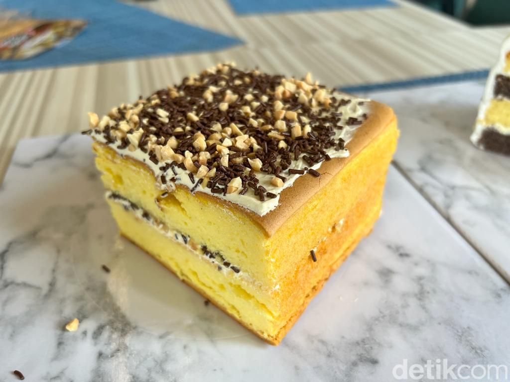 Martabak cake