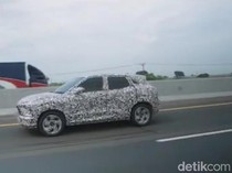 Perbandingan Ground Clearance SUV Mitsubishi vs Honda HR-V dkk