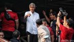 Momen Ganjar Pranowo Blusukan ke Pasar Warakas Jakut
