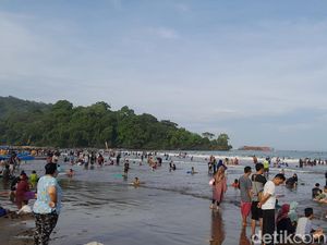 2 Pantai di Pangandaran yang Cocok Buat Liburan Sekolah