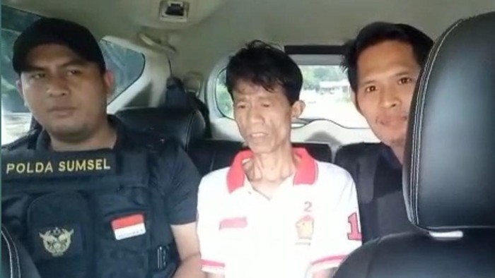 Pelaku pembantaian satu keluarga di Muara Enim ditangkap polisi. (Istimewa)