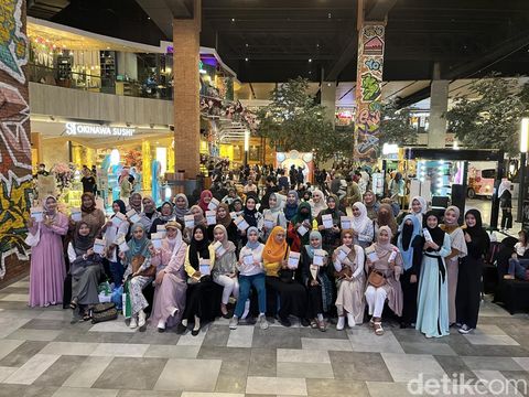 Suasana audisi Emeron Hijab Hunt 2023 di Pakuwon Mall, Surabaya (24/6/2023).
