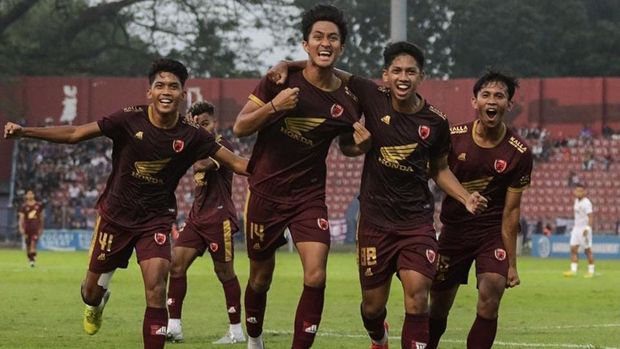 Sulthan Zaky mencetak gol saat PSM melawan Persik di laga uji coba.