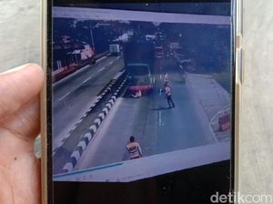 Petugas Dishub Cuma Lecet Usai Ditabrak hingga Masuk Kolong Truk