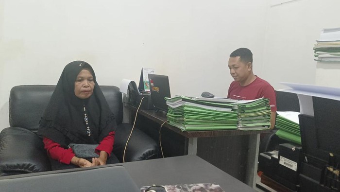 TKI asal Kabupaten Bone, Sulsel dideportasi di Malaysia.