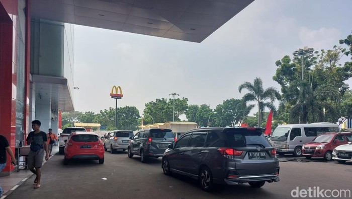 Transmart Full Day Sale di Transmart Graha Bintaro
