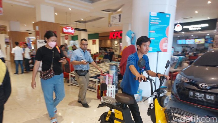 Transmart Full Day Sale di Transmart Graha Bintaro