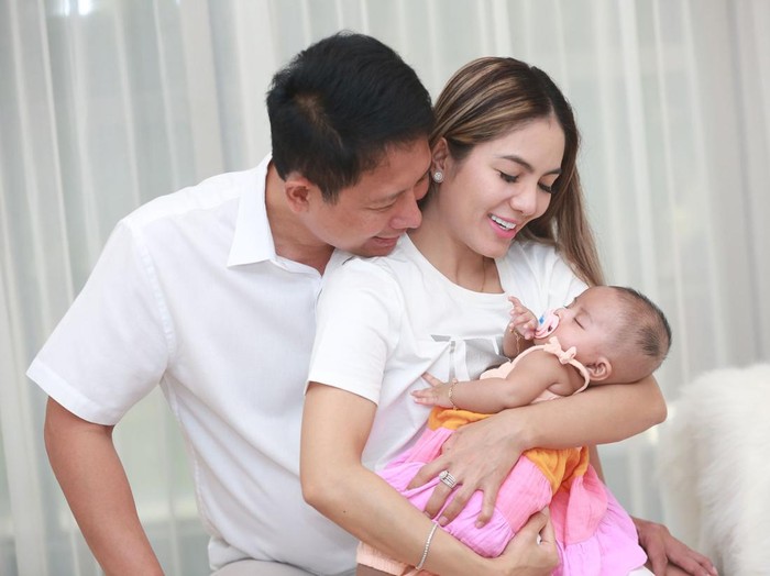 Baby Niken dengan kesibukannya saat ini usai menjadi ibu.