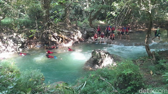 Body rafting di Citumang Pangandaran.