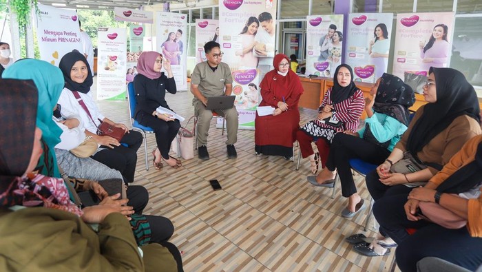 Edukasi Turunkan Stunting Edukasi Turunkan Stunting