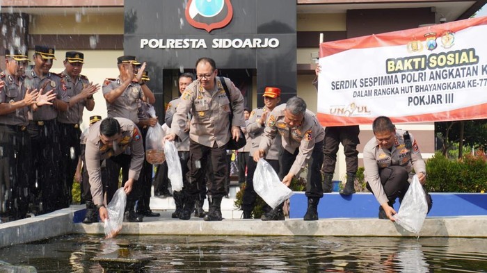 Kepedulian Peserta Didik Sekolah Pimpinan Pertama Polri (Serdik Sespimma) Polri Angkatan Ke-69 Saat Praktek Kerja Profesi (PKP) di Sidoarjo