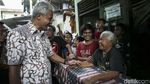 Momen Ganjar Blusukan ke Gang Sempit di Jakarta Utara