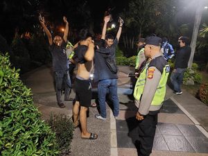 Polisi-Pecalang Patroli di Lapangan Puputan, Ada Sajam dan Pesta Miras