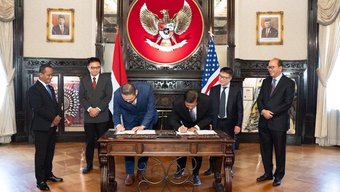 Perusahaan AS Investasi Rp 7,5 Triliun untuk Industri Panel Surya Perusahaan AS Investasi Rp 7,5 Triliun untuk Industri Panel Surya