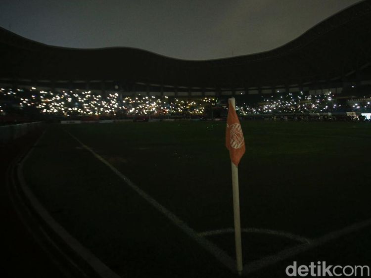 Stadion Patriot Bekasi Mati Lampu, Laga Persija Vs Ratchaburi Terhenti