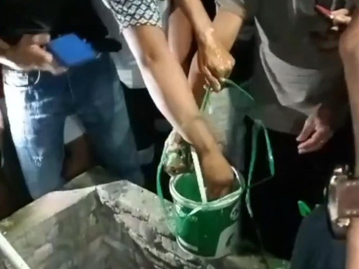 Sumur warga Penukal Abab Lematang Ilir (Pali) berubah warga seperti BBM Pertalite.