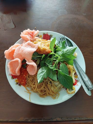 Tempat makan nasi ulam di Jakarta