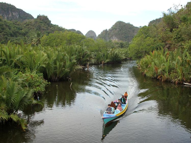 Terpikat Indahnya Geopark Maros Pangkep