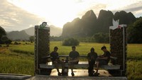 Daya tarik utama Geopark Maros-Pangkep adalah keanekaragaman geologinya. Kawasan ini memiliki banyak potensi wisata alam yang dapat dikembangkan. Geopark Maros-Pangkep memiliki puluhan situs warisan geologi (geosite) yang sangat menarik untuk dikunjungi. Selain untuk tujuan wisata, tentunya juga dapat menjadi sarana edukasi. 
