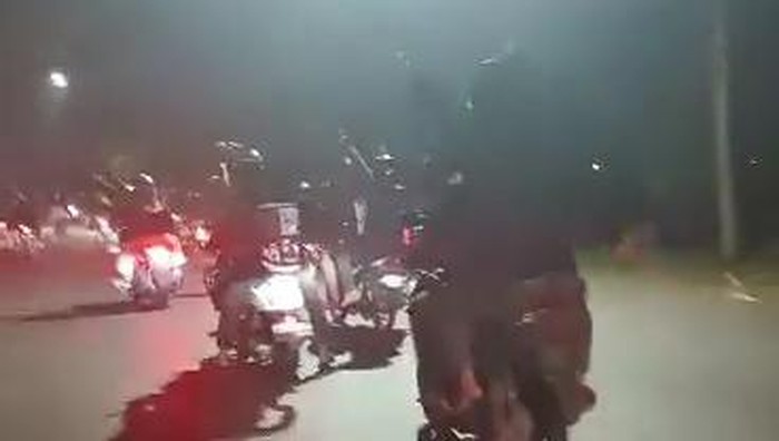 Viral aksi gangster lukai pengendara di Simpang Lima Gumul