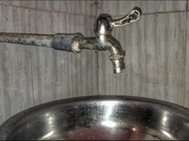 5 Tips Membersihkan Keran Air agar Tak Mudah Berkarat-Berlumut